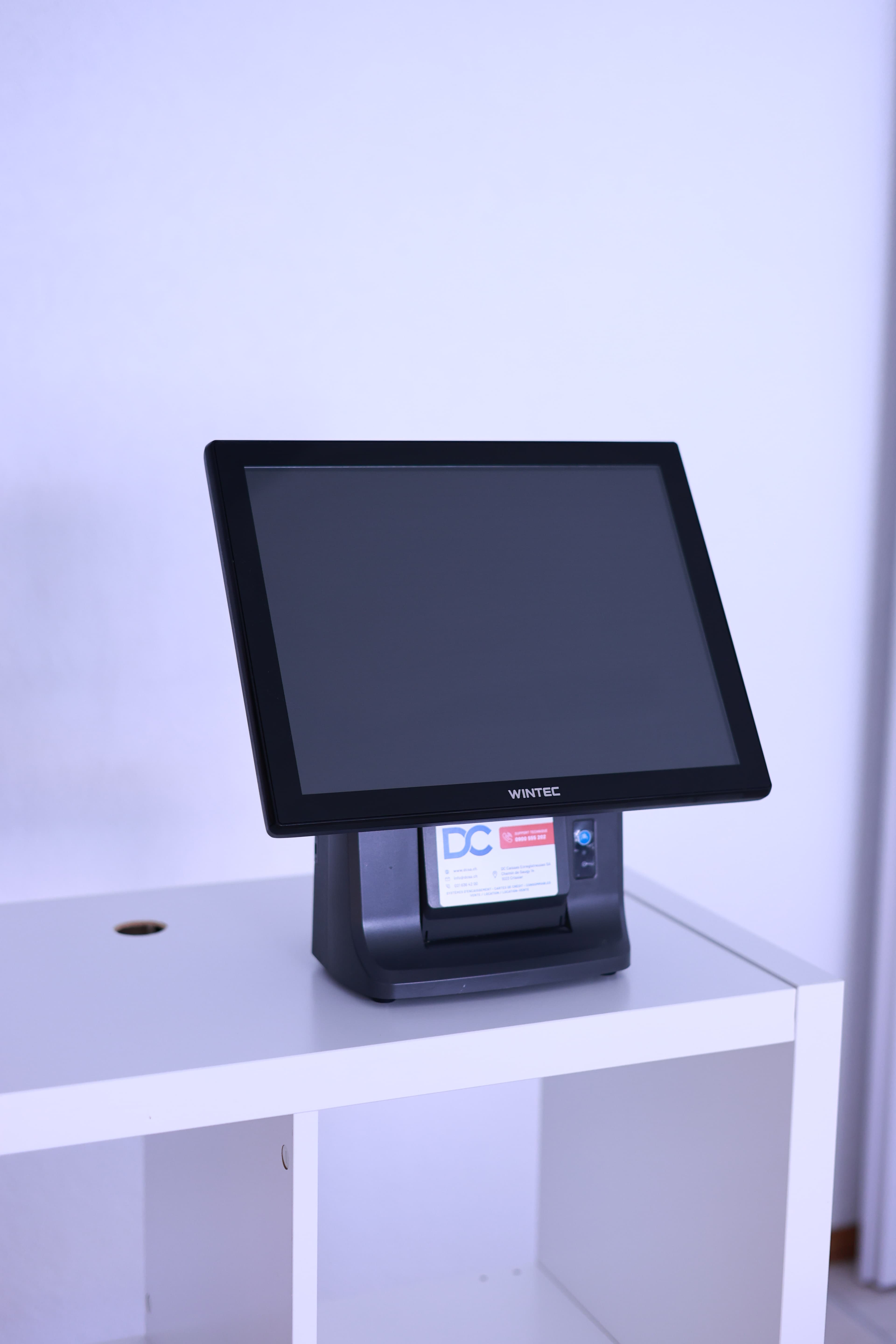 Caisse enregistreuse Wintec Anypos 100 reconditionnée, très bon état